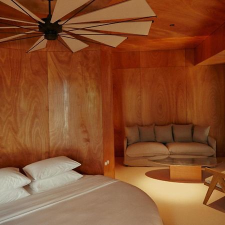 Rooms Hotel Batumi Exterior photo