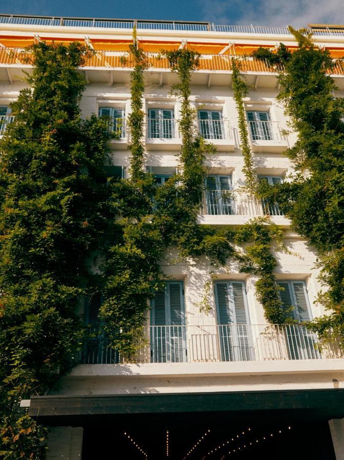 Rooms Hotel Batumi Exterior photo