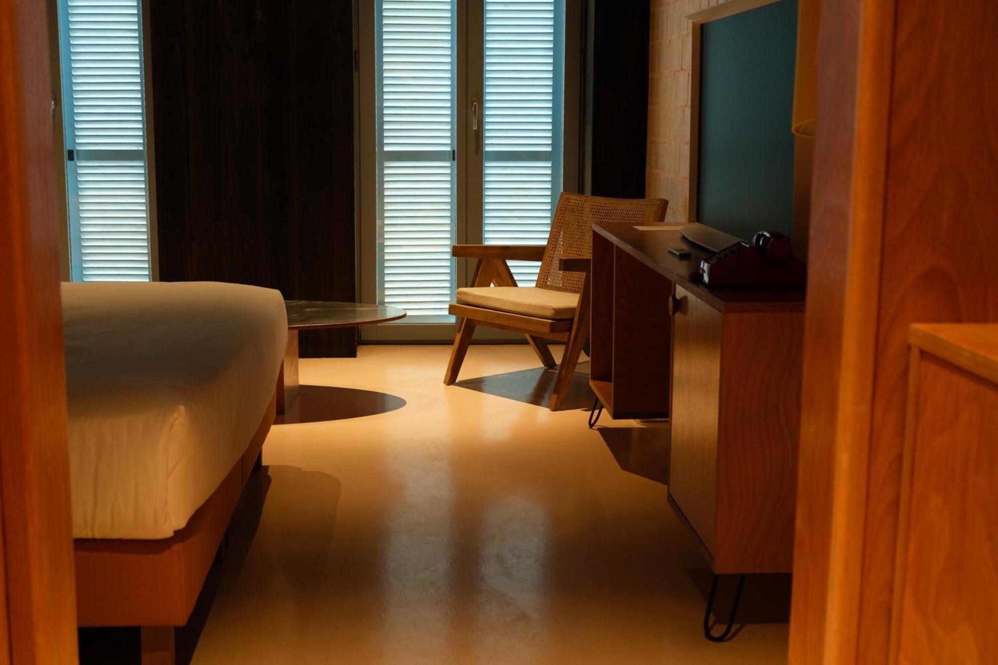 Rooms Hotel Batumi Exterior photo