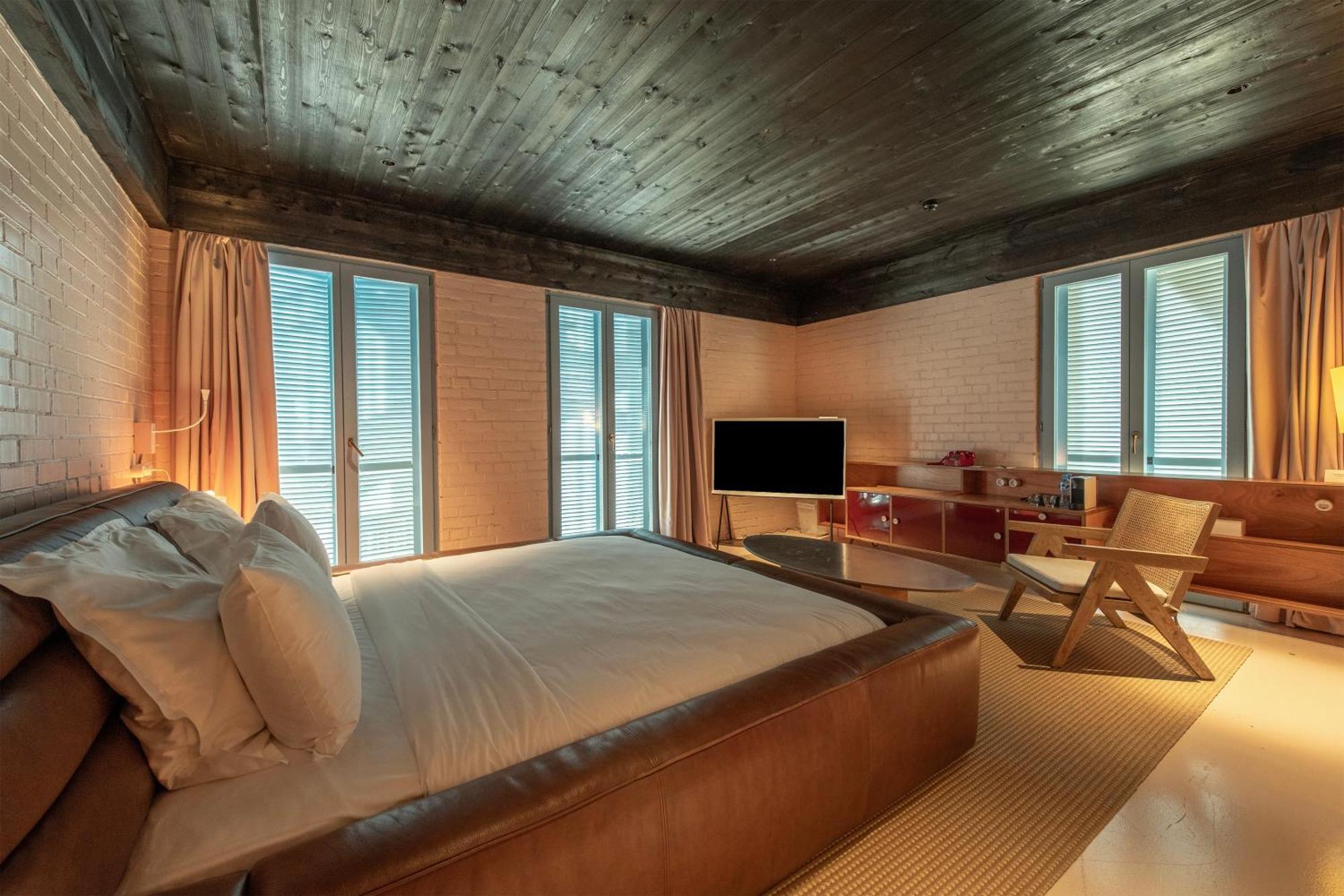 Rooms Hotel Batumi Exterior photo