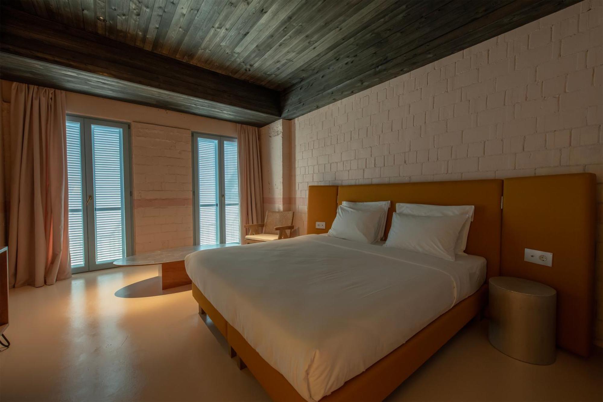 Rooms Hotel Batumi Exterior photo